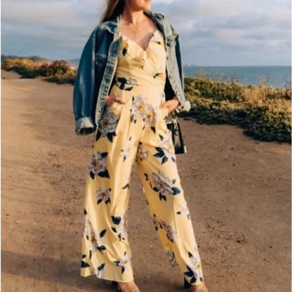 J.O.A. Los Angeles Jumpsuit Sleeveless Floral Lined Womens Size XS Yellow BC5569